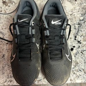 Nike womens softball cleats size 8